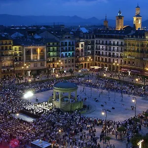Iraipe Pamplona Auto Check-in 2*, Aizoáin Espanha